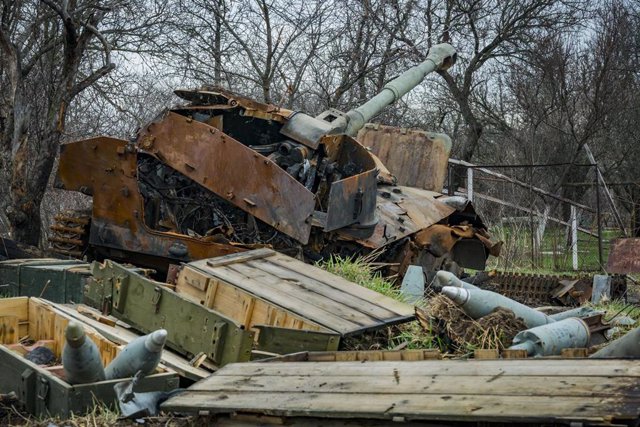 Un tanque destruido en una localidad cercana a Kiev. 