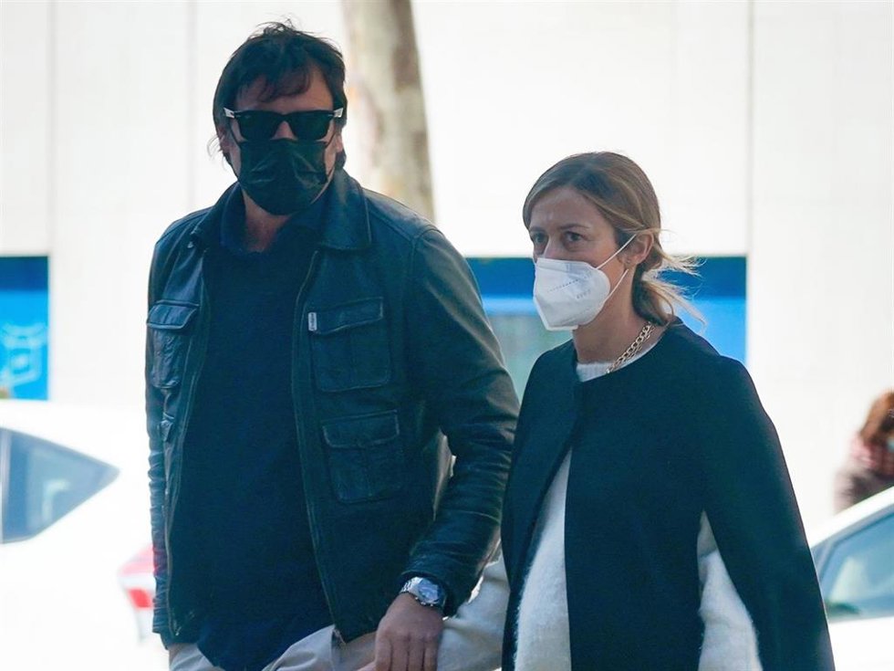 Ion Aramendi y su mujer, María Amores, embarazada de su tercer hijo