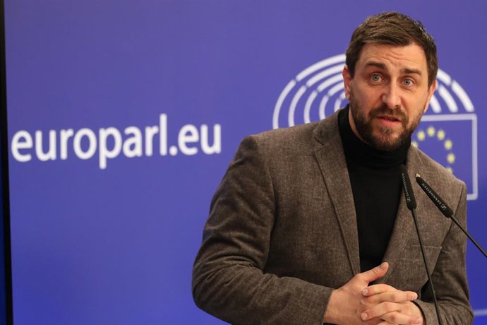 Archivo - El exconseller de la Generalitat Toni Comín, interviene durante una rueda de prensa el día en el que el Parlamento Europeo se ha manifestado a favor de suspender su inmunidad, en Bruselas (Bélgica), a 9 de marzo de 2021. El pleno del Parlament