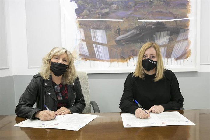 Imagen de la firma del convenio