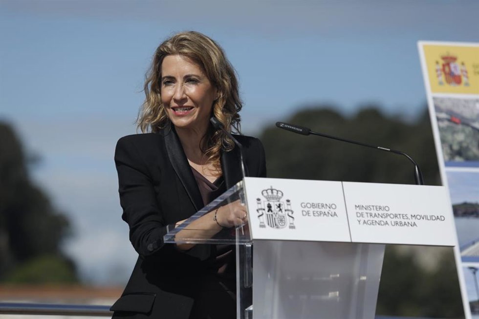 La ministra de Transporte, Movilidad y Agenda Urbana, Raquel Sánchez en Ribadesella.