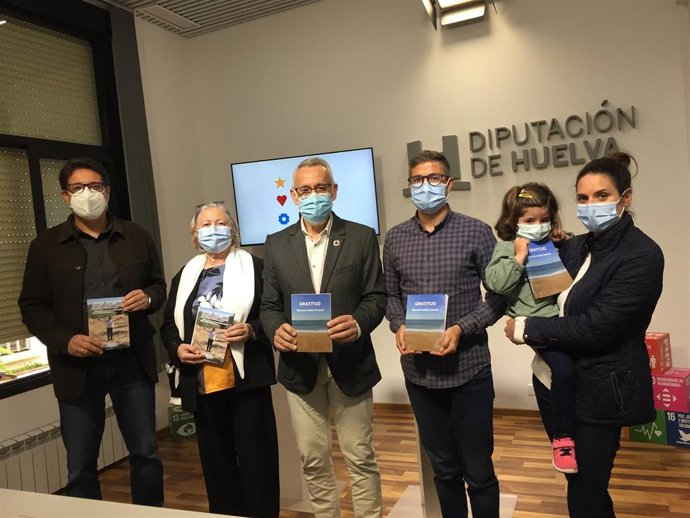 La Diputación de Huelva, a través del Servicio de Cultura, ha publicado el libro 'Gratitud', de Manuela Avilés Coronel.