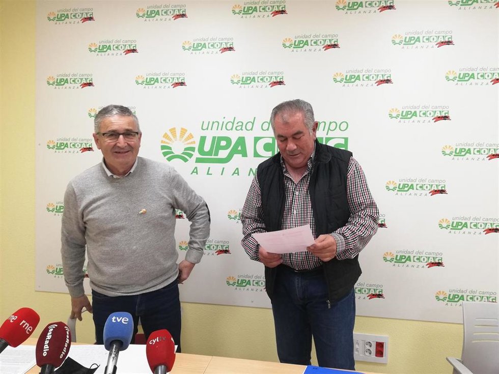 Rivera y González exponen en rueda de prensa sus peticiones al futuro Gobierno de CyL