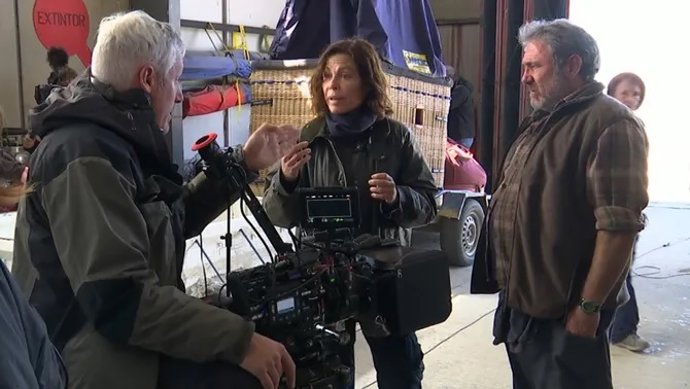 (I-D) El Director Marc Recha, Con Los Actores Montse Germán Y Sergi López