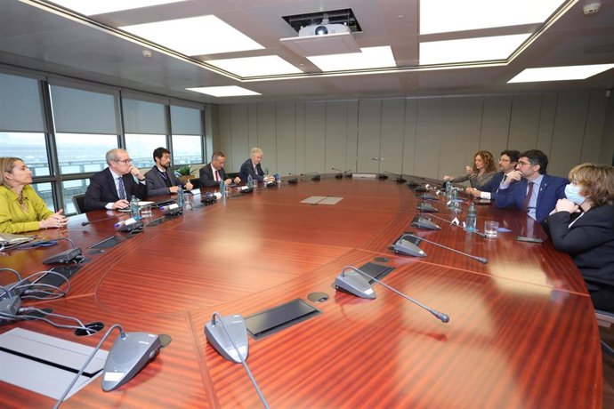 Momento de la reunión de trabajo.