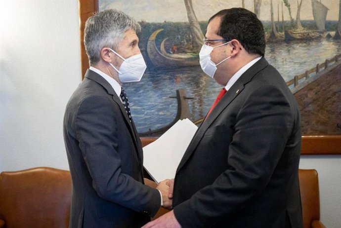 Reunión a puerta cerrada entre el ministro de Interior, Fernando Grande-Marlaska y el conseller de Interior, Joan Ignasi Elena