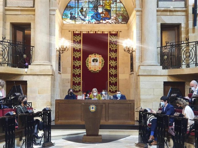 Pleno de las Juntas Generales de Bizkaia en la Casa de Juntas de Gernika