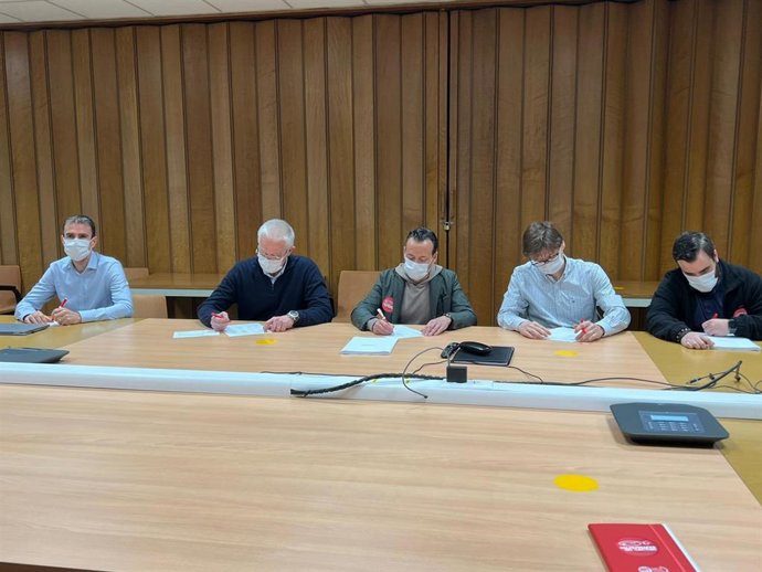 Firma del nuevo convenio colectivo de Ford Almussafes