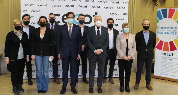 Trobada de Cecot i el PSC amb el president de la patronal, Antoni Abad, i el primer secretari del PSC, Salvador Illa