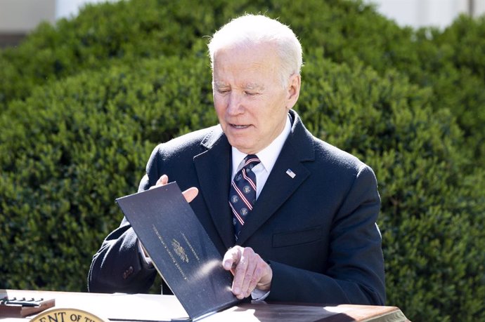 29 March 2022, US, Washington: US President Joe Biden signs the Emmett Till Antilynching Act. Photo: Michael Brochstein/ZUMA Press Wire/dpa