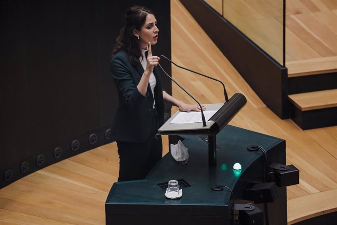 La portavoz de Más Madrid en el Ayuntamiento, Rita Maestre, interviene en una sesión plenaria en el Ayuntamiento de Madrid, en el Palacio de Cibeles, a 29 de marzo de 2022, en Madrid (España). 