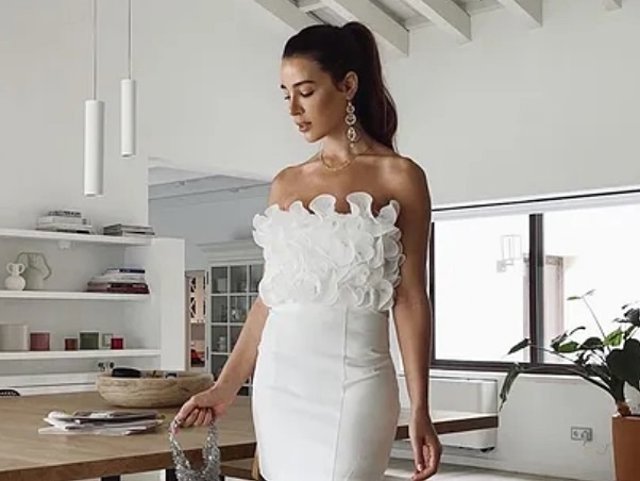 El vestido blanco que querrás lucir en tu próxima celebración familiar