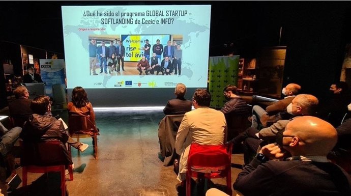 Los Participantes Del Programa Global Startup Softlanding Del Ceeic Presentan Sus Negocios A Inversores Internacionales