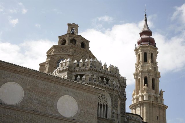 Archivo - Catedral de La Seo (Zaragoza)