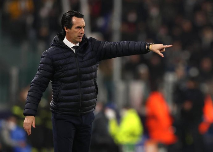 El entrenador del Villarreal, Unai Emery, gesticula durante el partido de vuelta de los cuartos de final de la Liga de Campeones 2021-2022 ante la Juventus.