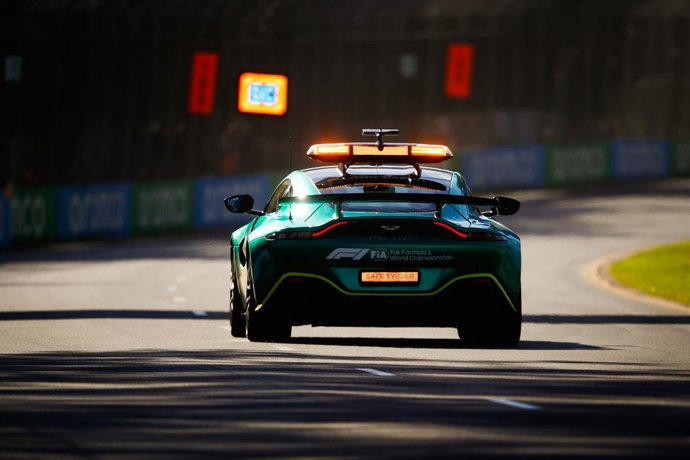 safety car, during the Formula 1 Heineken Australian Grand Prix 2022, 3rd round of the 2022 FIA Formula One World Championship, on the Albert Park Circuit, from April 8 to 10, 2022 in Melbourne, Australia - Photo Antonin Vincent / DPPI