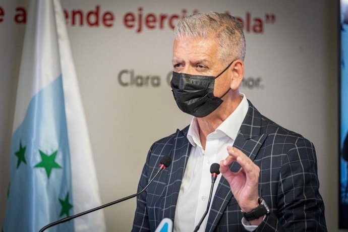 Archivo - El secretario general de Coalición Canaria de Tenerife y único candidato a la reelección, Francisco Linares