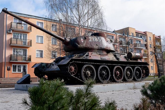 Tanque soviético en la ciudad polaca de Gdansk