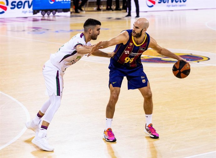 Archivo - Nick Calathes y Jaime Fernández en un momento del partido entre Bara y Unicaja