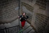 Alsina expresa su "total compromiso" con Junts pero no prevé militar en el partido