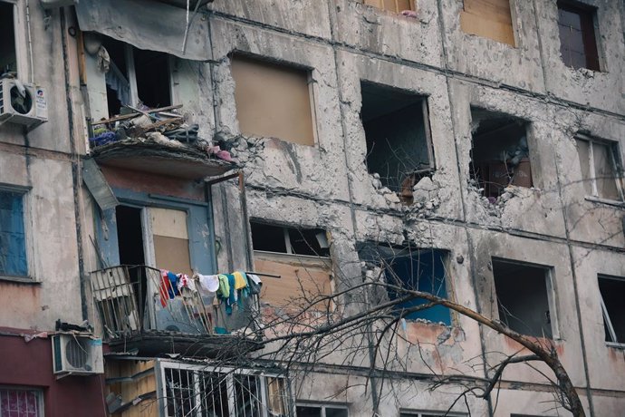 01 April 2022, Ukraine, Kharkiv: A view of a destroyed building after Russian shelling in the Soltavka district. Photo: Aziz Karimov/ZUMA Press Wire Service/dpa
