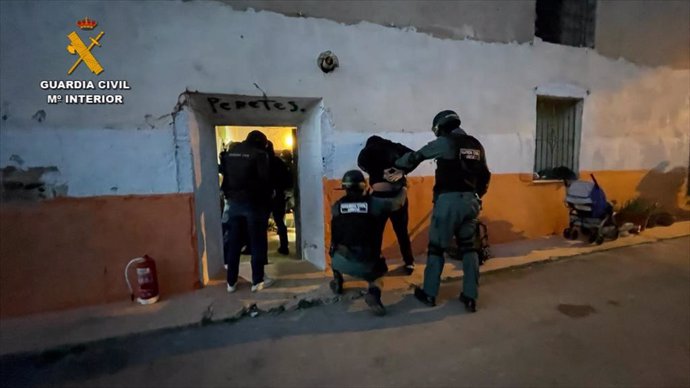 Dispositivo de la 'Operación Cueva' de la Guardia Civil