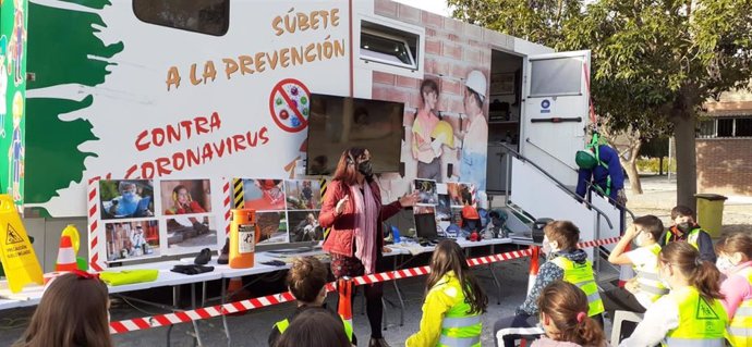 La campaña 'Aprende a Crecer con Seguridad' de la Junta alcanza a 4.500 escolares de toda Andalucía
