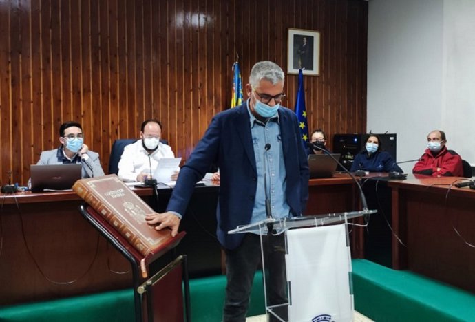 Enric Bernabé i Tent sdurante su toma de posesión