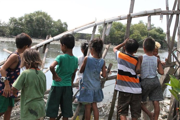 Archivo - Un grupo de niños en Filipinas (archivo).