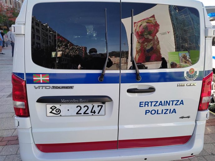 Furgoneta de la Ertzaintza