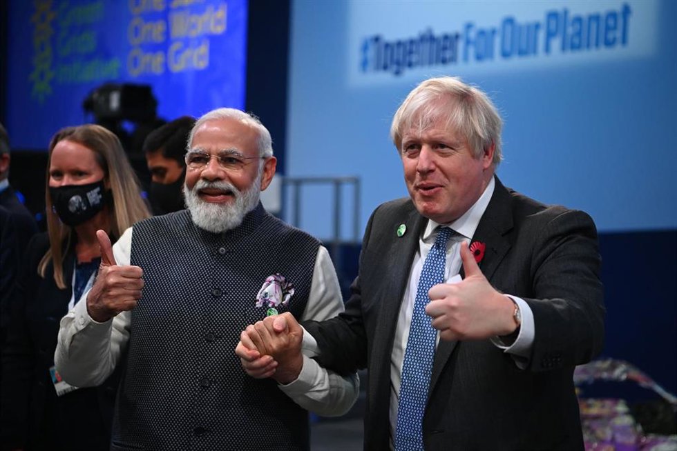 Archivo - Narendra Modi y Boris Johnson