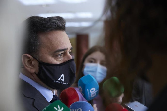 El consejero de Educación y Deporte, Manuel Alejandro Cardenete.