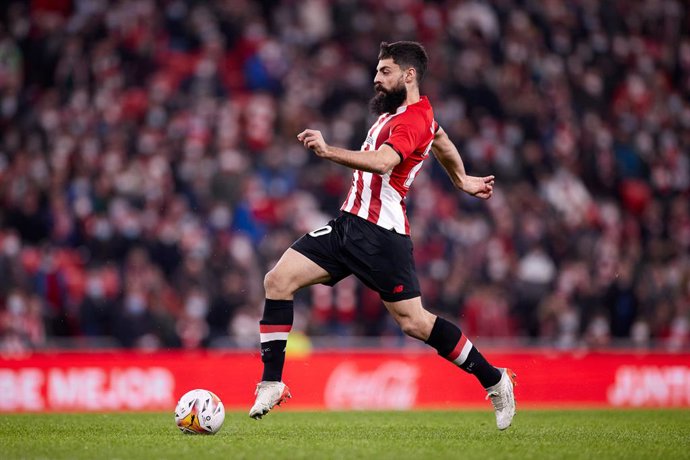 Archivo - Asier Villalibre of Athletic Club in action during the Spanish league match of La Liga Santander, between Athletic Club and RCD Espanyol at San Mames on 7 of February, 2022 in Bilbao, Spain.