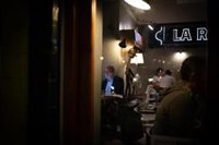 El Consejo de Ministros aprueba mañana el fin del uso obligatorio de mascarilla en interiores