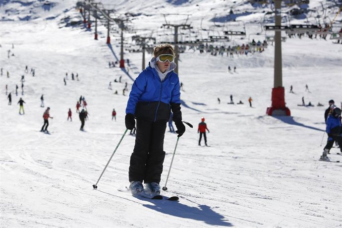 Archivo - Estación de esquí de Sierra Nevada en imagen de archivo.