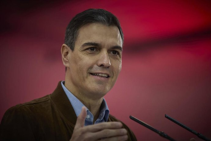 El presidente del Gobierno, Pedro Sánchez, interviene en un acto del PSOE en el Espacio Rastro de Madrid, a 9 de abril de 2022, en Madrid (España).