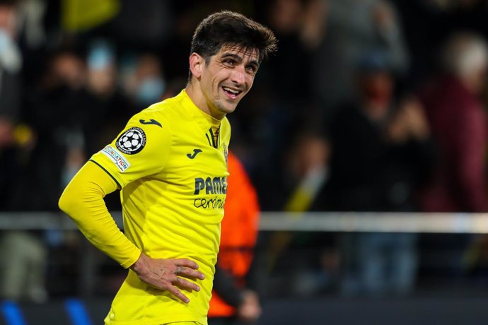 Gerard Moreno of Villarreal looks on .during the UEFA Champions League, quarter finals, football match played between Villarreal CF and Bayern Munich at the Ceramica Stadium on April 6, 2022, in Castellon, Spain.