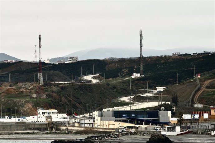 Archivo - Frontera en Castillejos (Marruecos), junto a Ceuta.