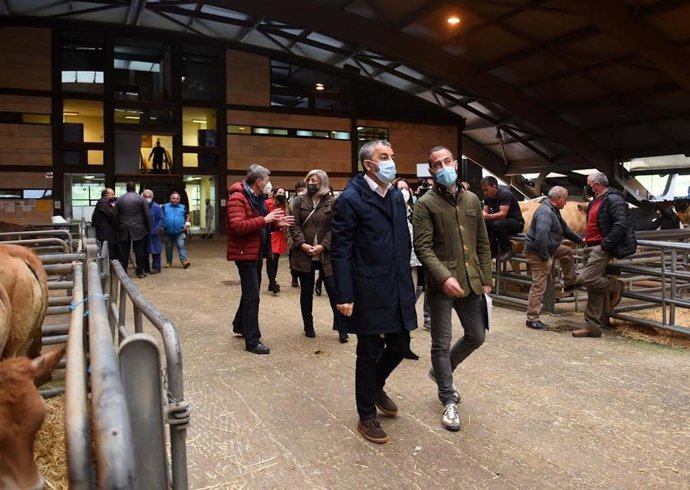 Alejandro Calvo, en primer término