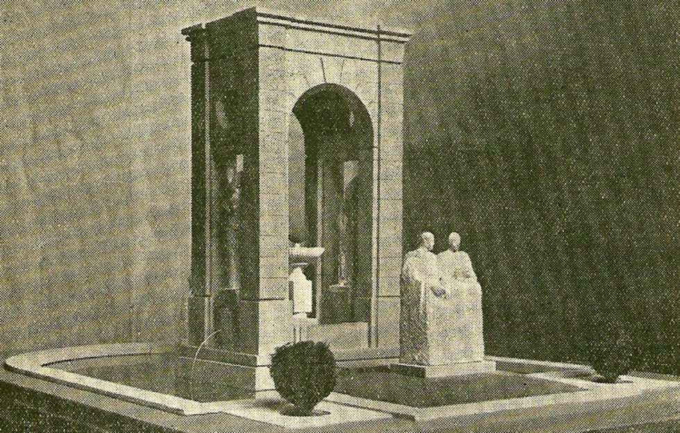 Monumento a los hermanos Álvarez Quintero que proyectó Juan Luis Vasallo.