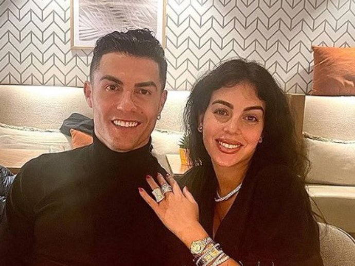 CRISTIANO RONALDO Y GEORGINA RODRÍGUEZ ANUNCIAN QUE HAN PERDIDO A SU BEBE