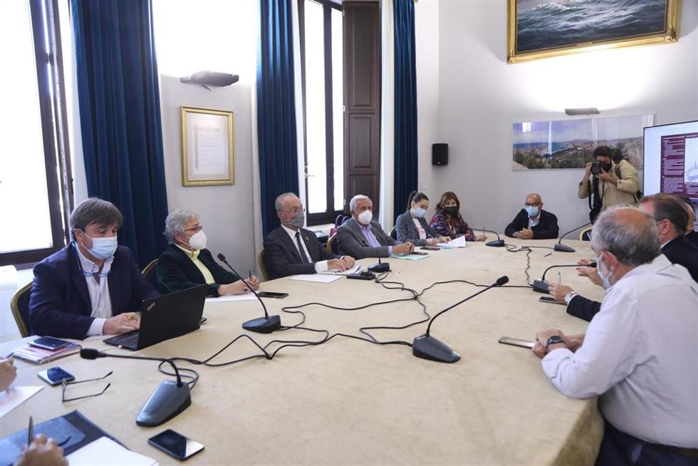Reunión entre el Ayuntamiento y la Agrupación de Cofradías