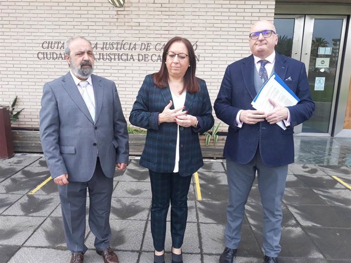 VOX presente una demanda contra la retirada de la Cruz del parque Ribalta