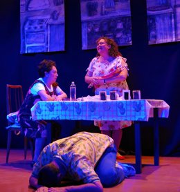 Archivo - Melpómene representa en Alicante 'La Gallina' dentro de la Campanya de Teatre del Mediterrani