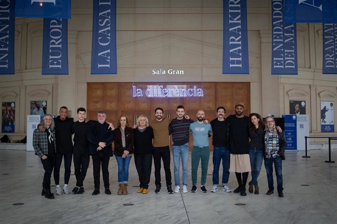 El Teatre Nacional de Catalunya (TNC) acogerá hasta el 29 de mayo la adaptación teatral de la autobiografía póstuma de David Vilaseca 'Els homes i el dies'