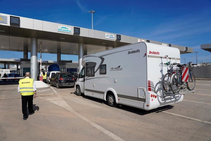 Embarque hacia Tánger en el puerto de Algeciras.