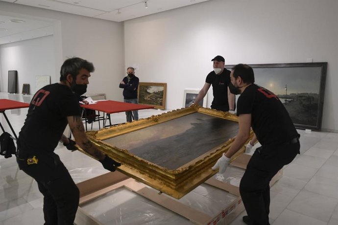 La sede de la Fundación Bancaja en Valncia ha recibido las obras de la Colección Carmen Thyssen-Bornemisza que formarán parte de la exposición 'Caminos de modernidad 1860-1980'.