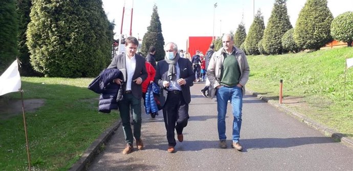 David Artime, a la izquierda