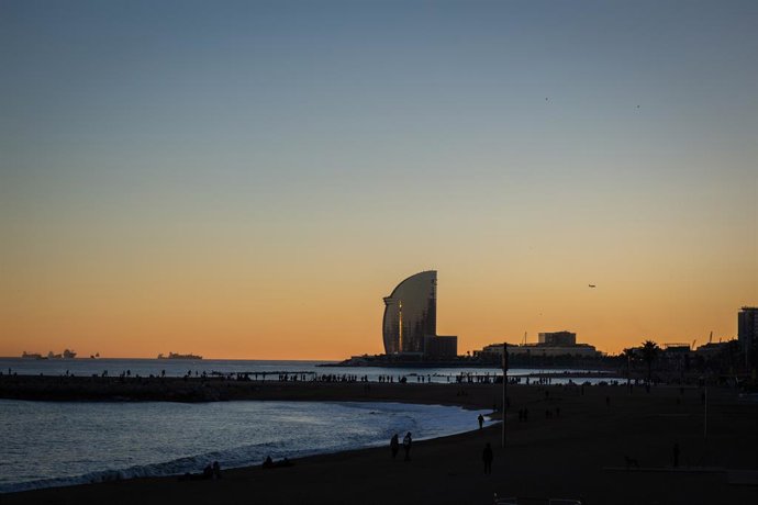 Archivo - Vista de l'Hotel Vela de Barcelona