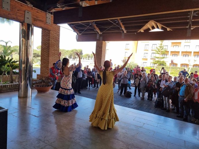 LLegada de turistas austriacos a Punta Umbría (Huelva).